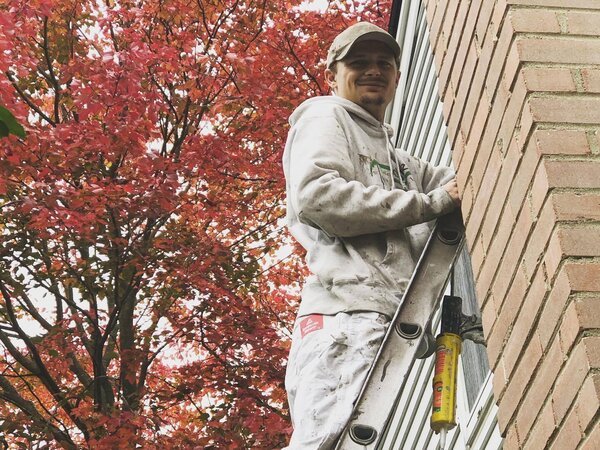 Painting a house exterior in cold weather