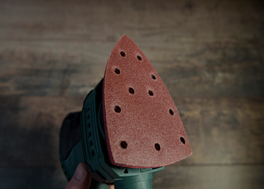 New sanding paper attachment for handheld electric sander